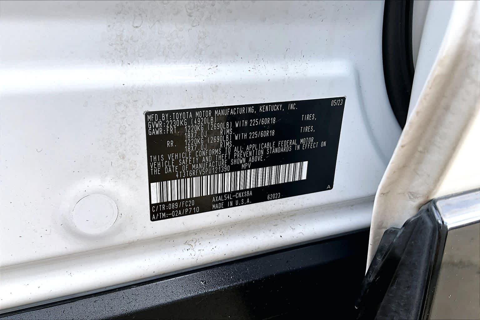 Used 2023 Wind Chill Pearl Toyota Hybrid SE image 37