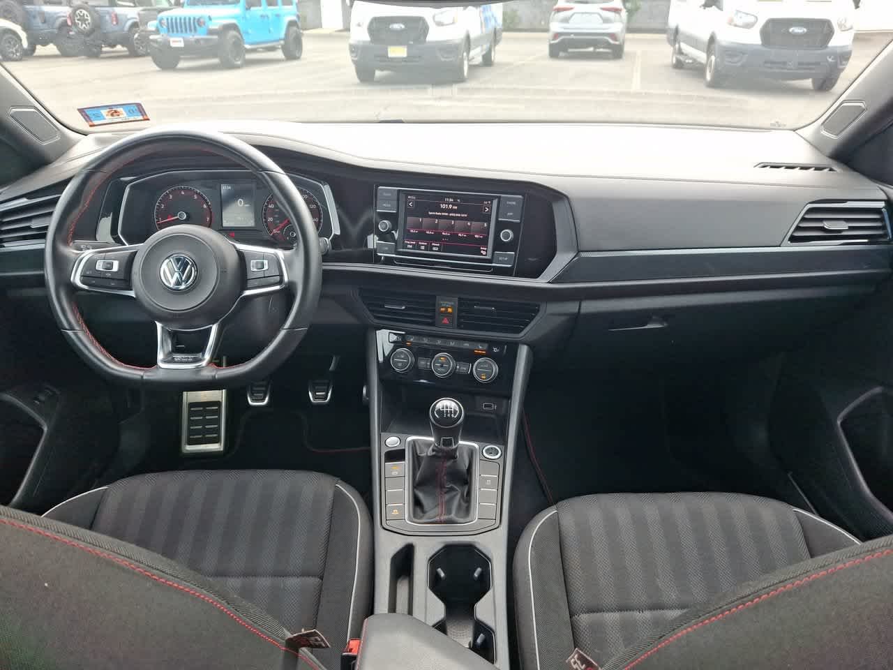 3VW5T7BU1KM150525