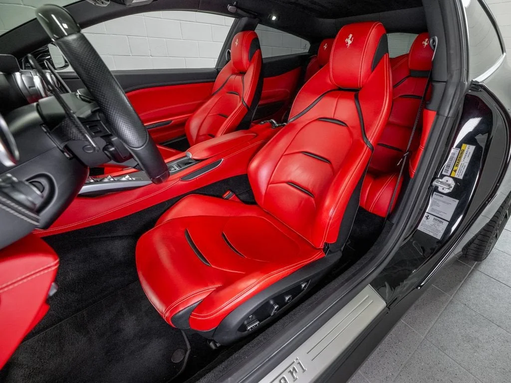 Used 2019 Nero Ferrari V12 image 13
