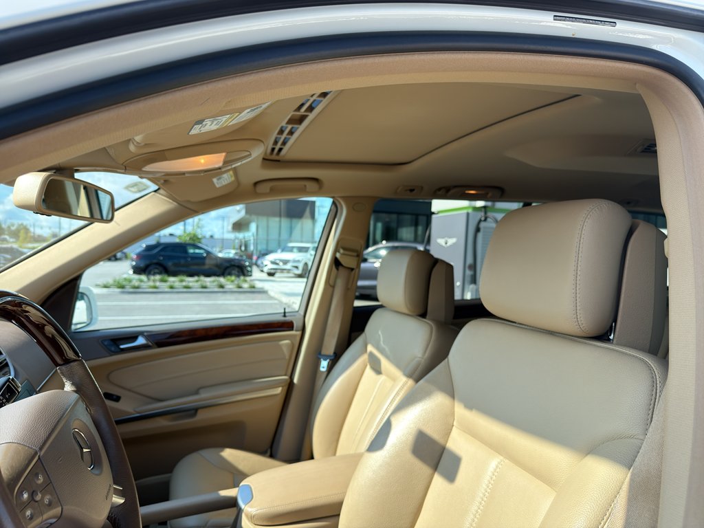 Used 2008 Arctic White Mercedes-Benz 5.5L image 7