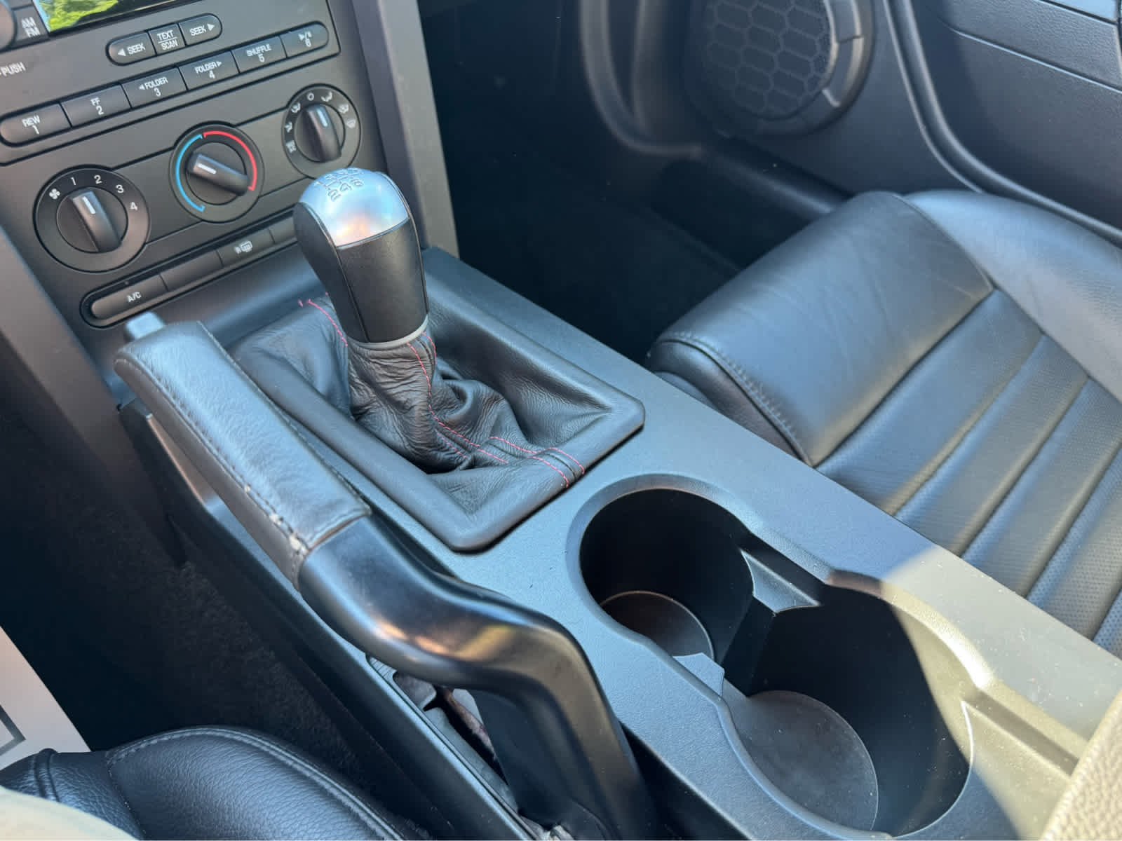 Used 2007 Performance White Ford Shelby GT500 image 17