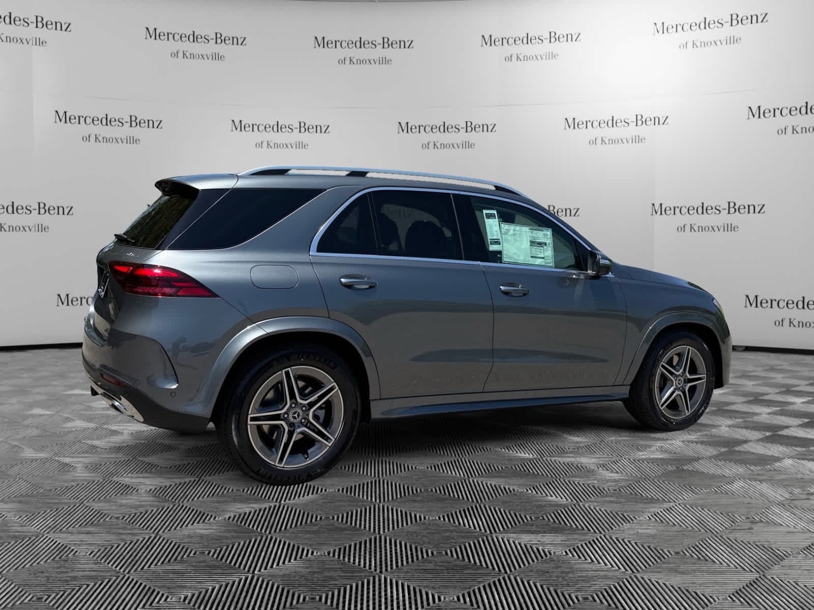New 2026 Selenite Grey Metallic Mercedes-Benz GLE 350 image 5