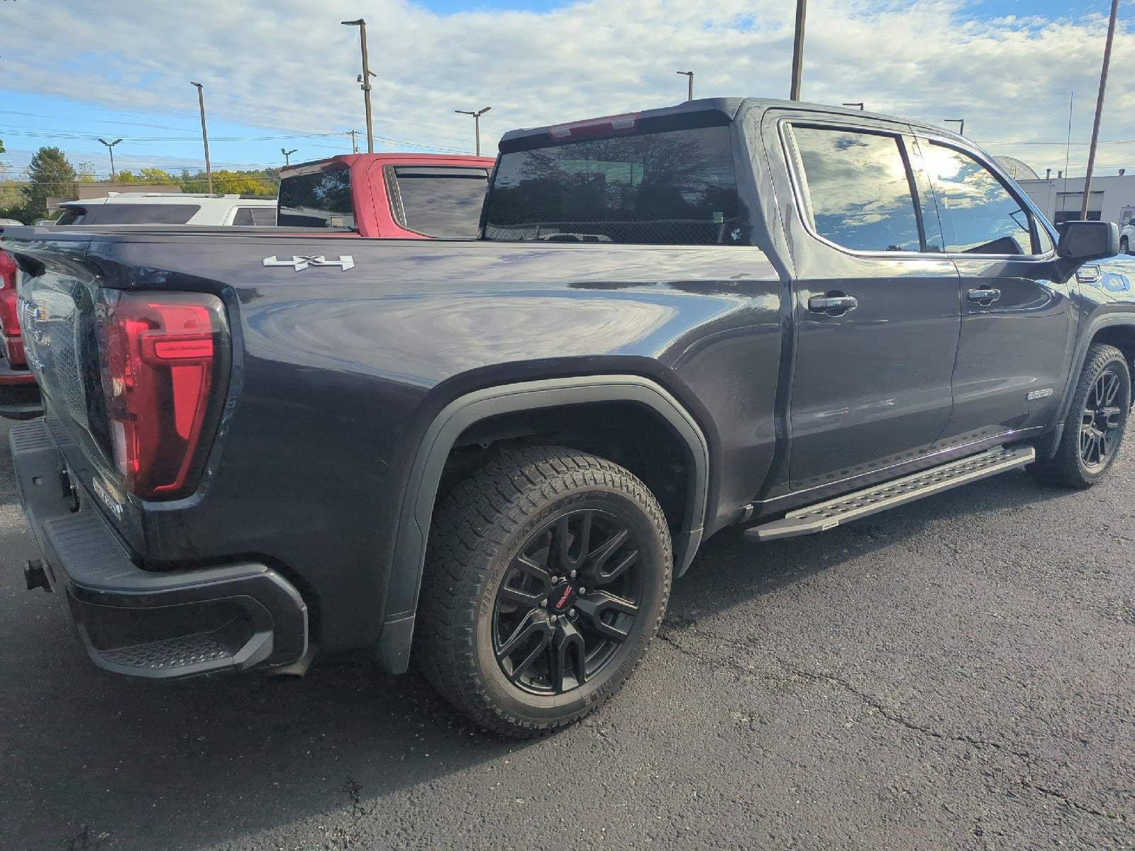 Used 2023 Gray GMC Elevation image 5