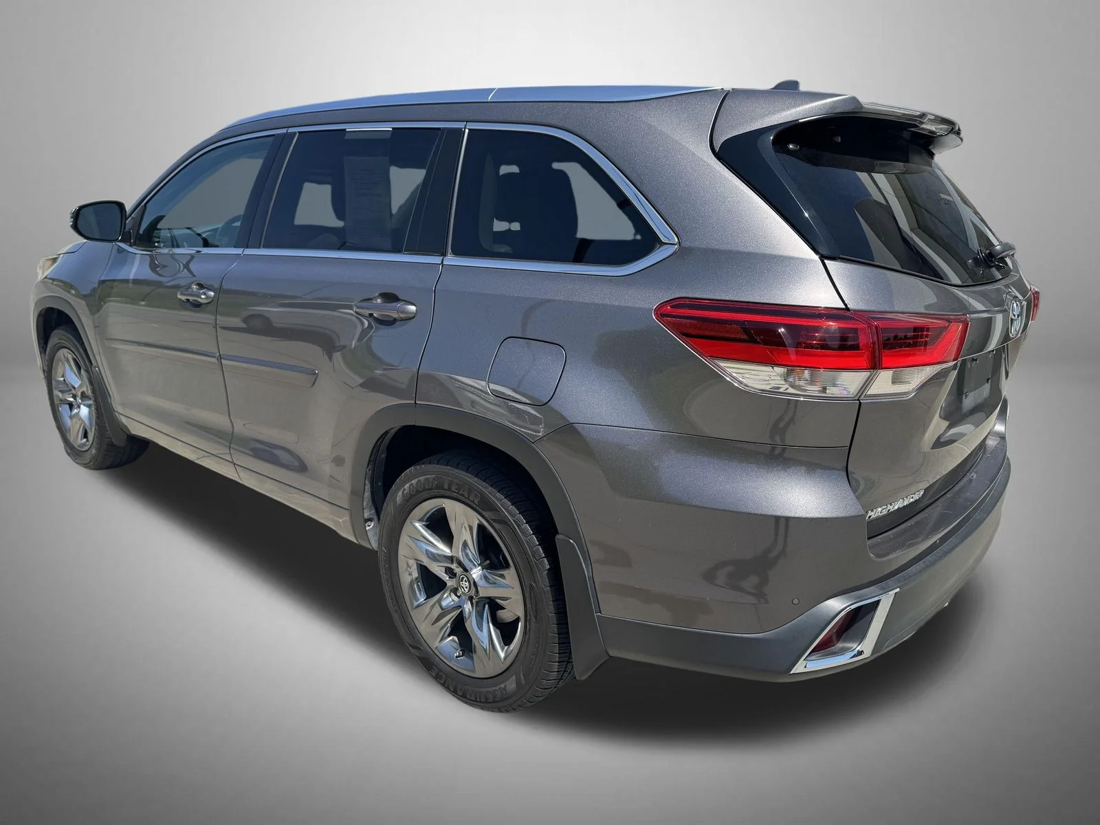 Used 2017 Gray Toyota Limited Platinum image 3