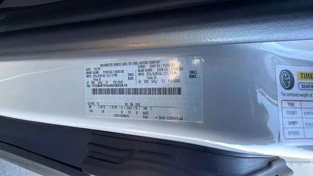 2024 Ford Transit Cutaway Base - Photo 28
