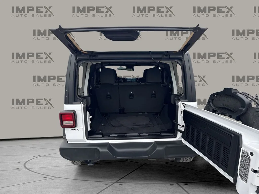 Used 2025 White Jeep Sport S image 28