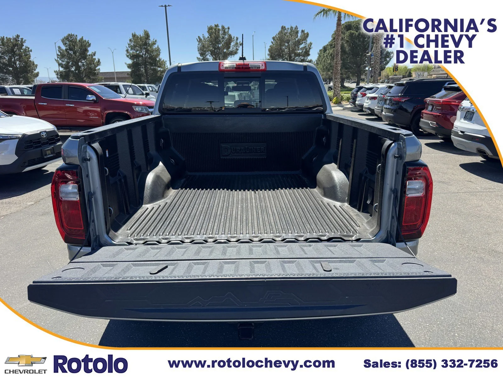 Used 2024 Sterling Metallic GMC 4WD AT4 image 11