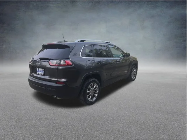 Used 2020 Gray Jeep Latitude Plus image 9