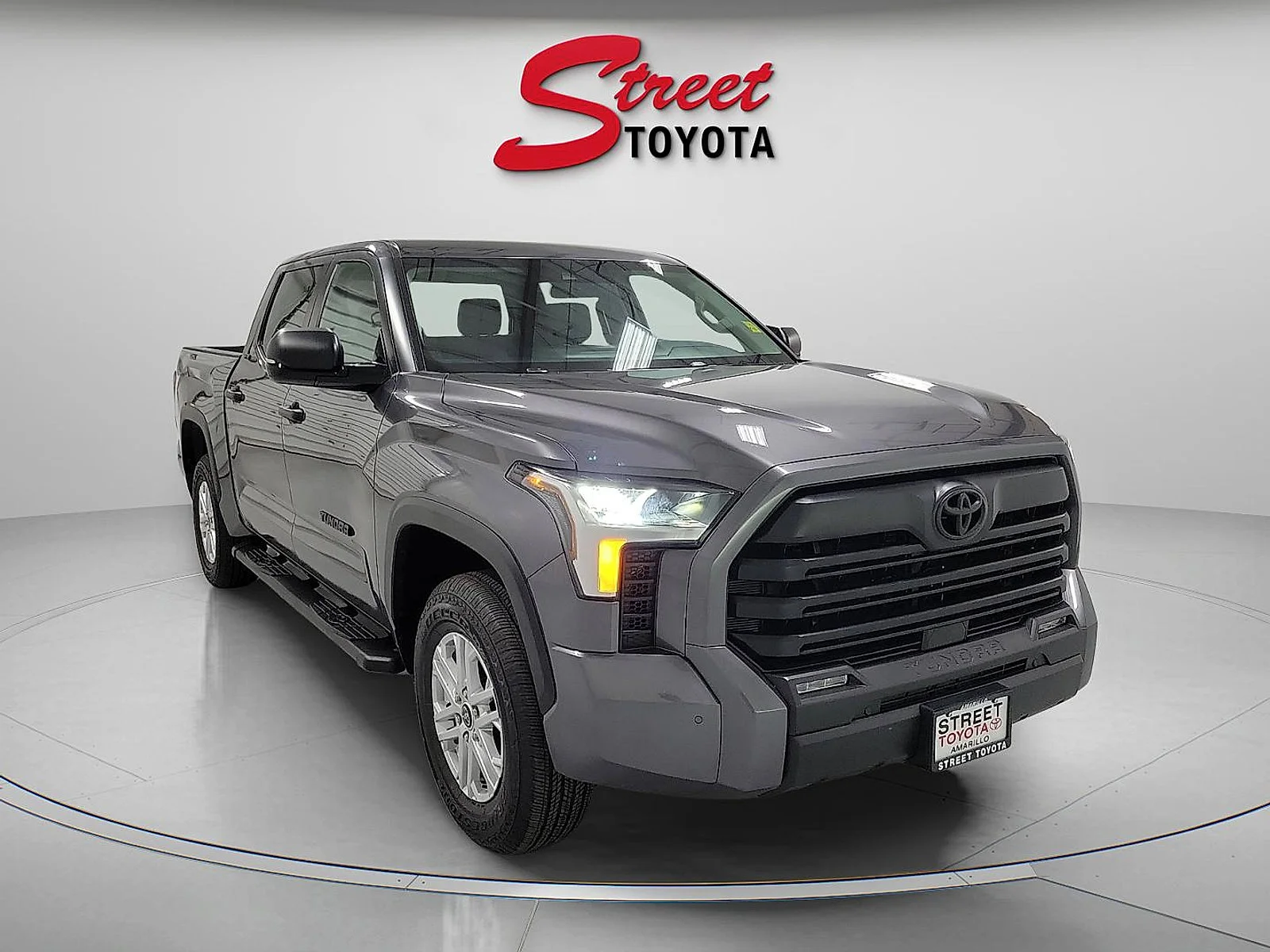 Used 2024 METALLIC GRAY Toyota SR5 image 5