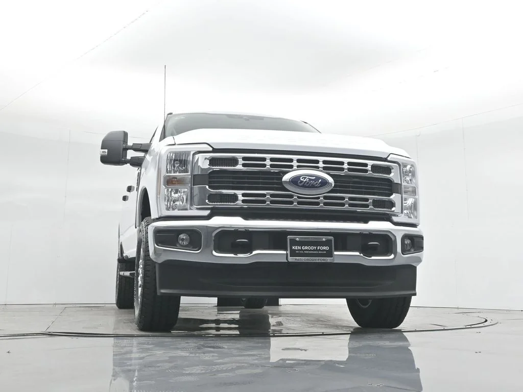 New 2026 White Ford XL image 53