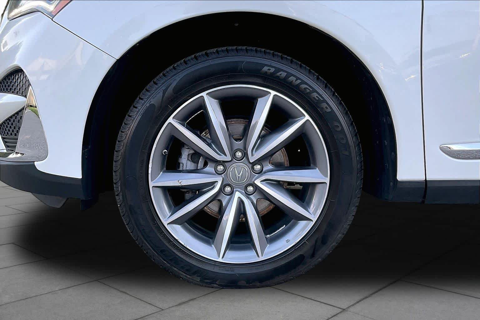 Used 2019 White Diamond Pearl Acura w/Technology Pkg image 9