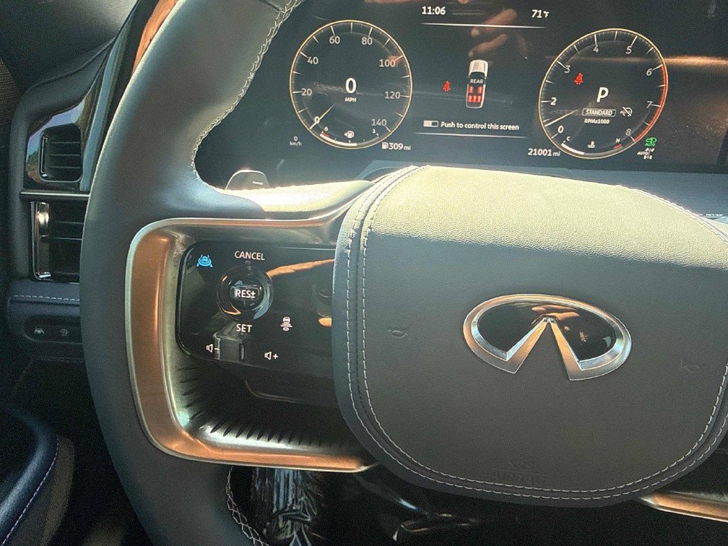 Used 2026 White INFINITI SPORT image 18