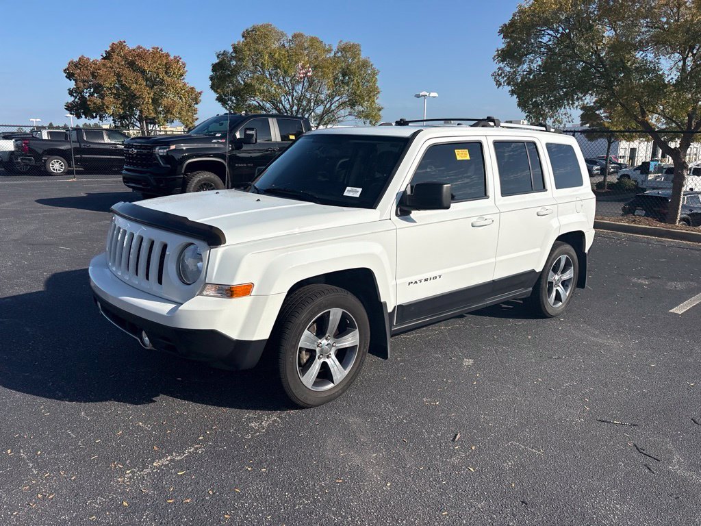 Used 2016 White Jeep High Altitude image 7