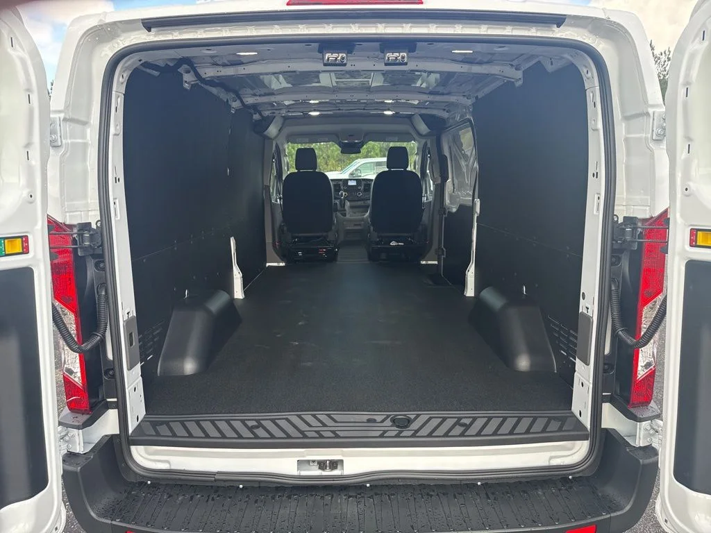 2025 Ford Transit Van Base - Photo 10