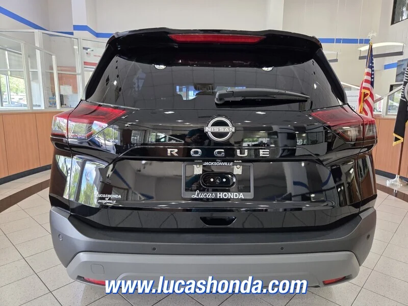 Used 2023 Black NISSAN FWD S image 5