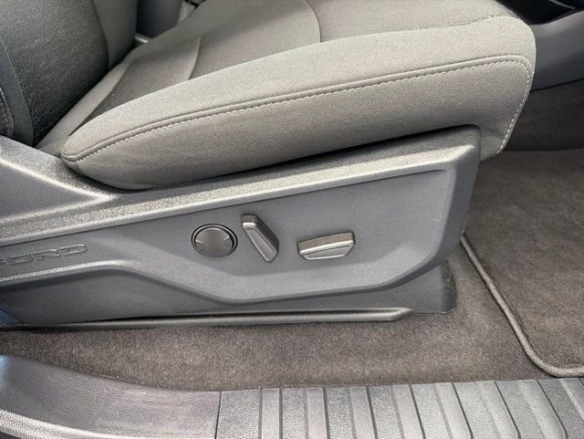 Used 2024 Black Ford XLT image 15
