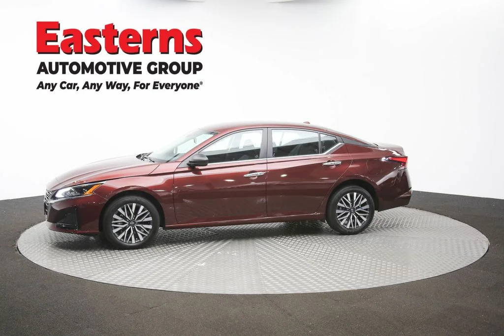 Used 2025 Red Nissan 2.5 SV image 54