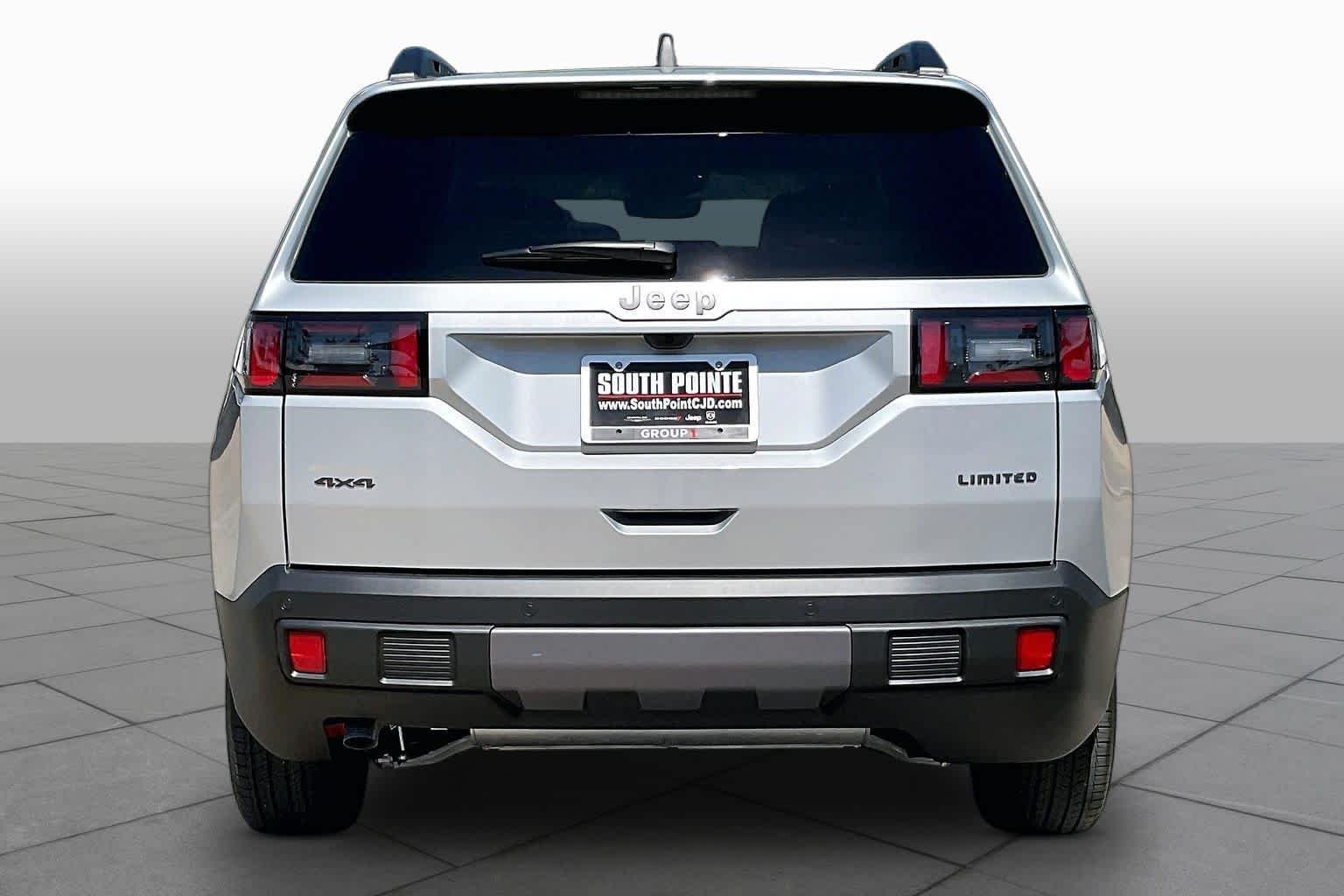 New 2026 Silver Zynith Clear-Coat Exterior Paint Jeep Limited image 4