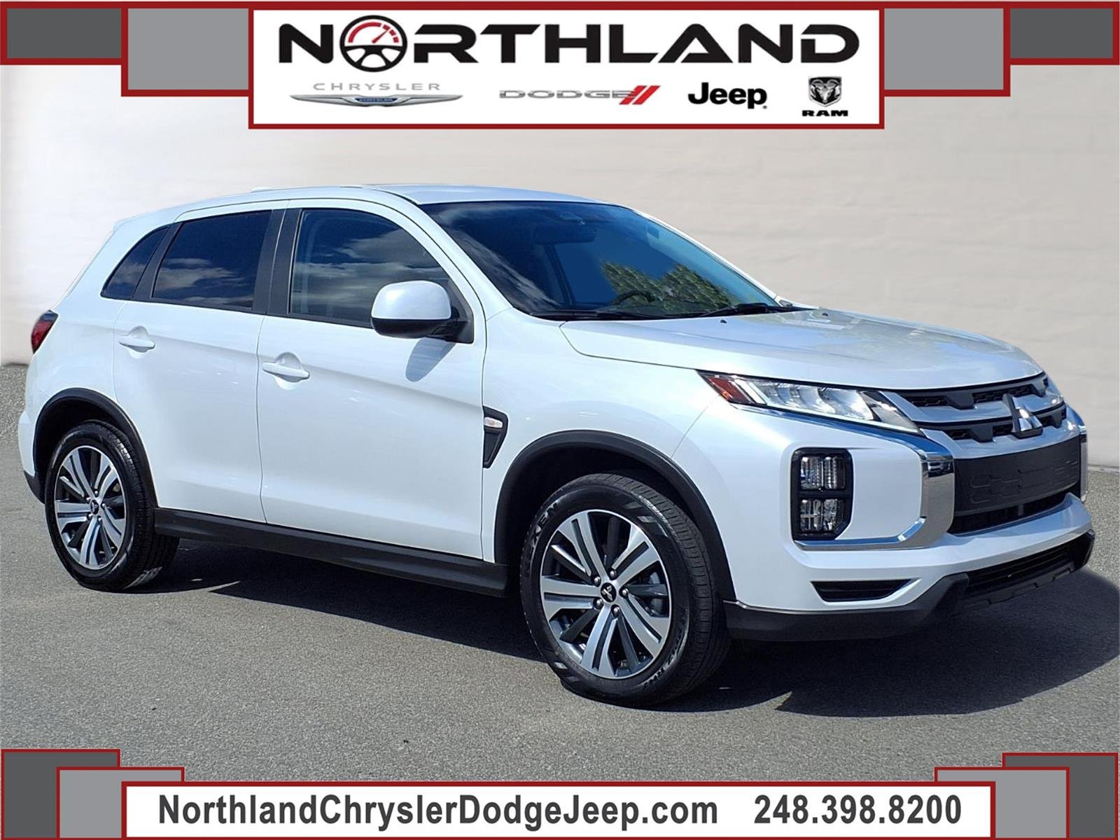 Used 2024  Mitsubishi S image 1