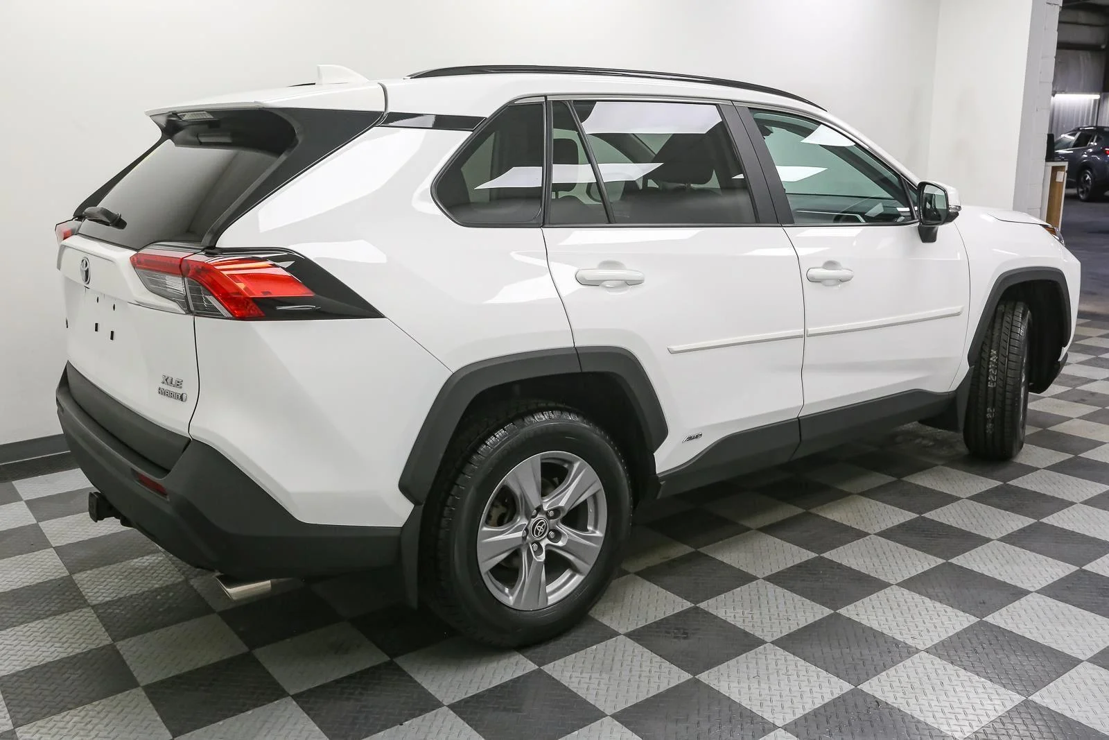 Certified Used 2022 White Toyota XLE image 9