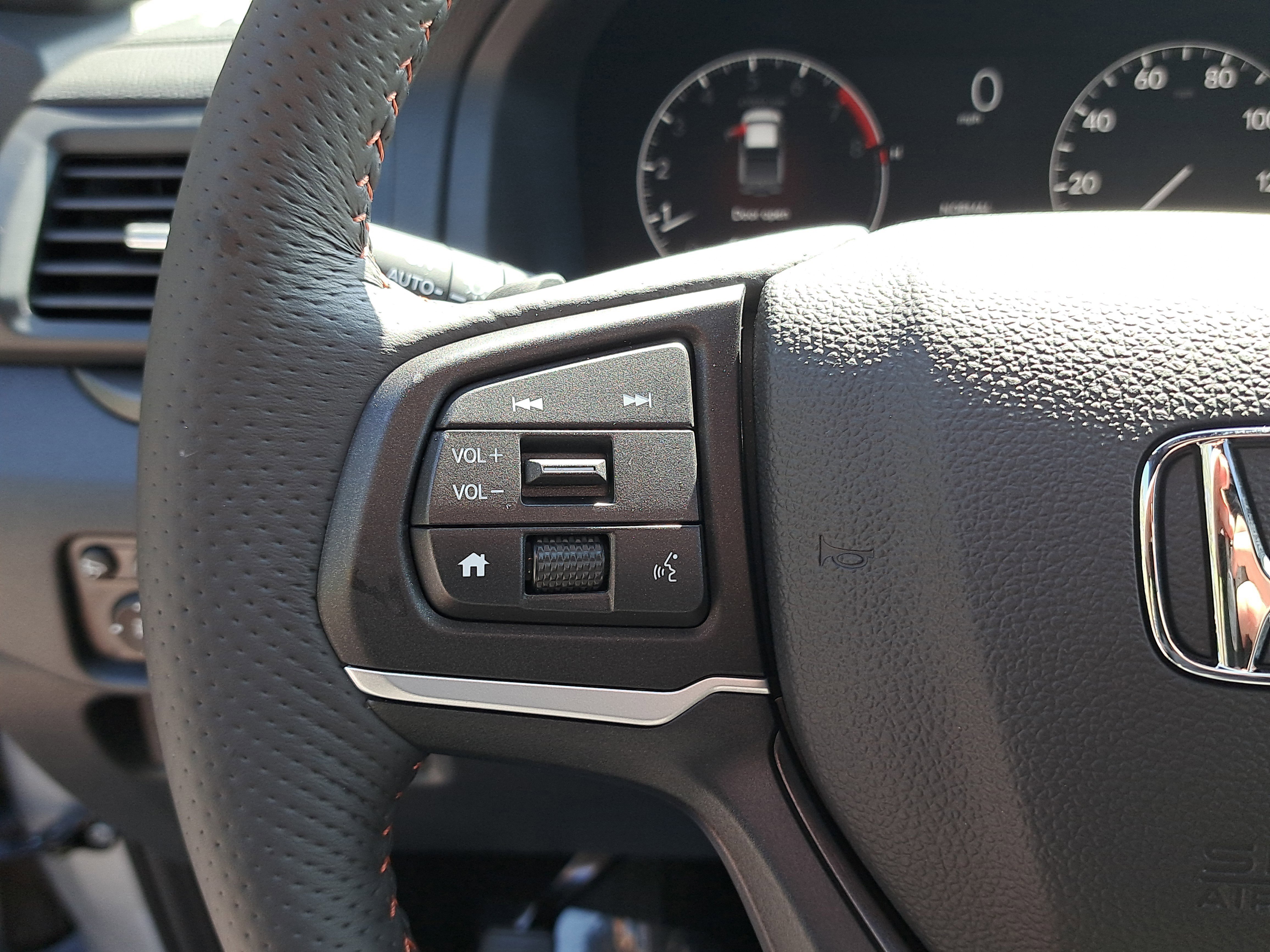 2025 Honda Ridgeline TrailSport - Photo 23