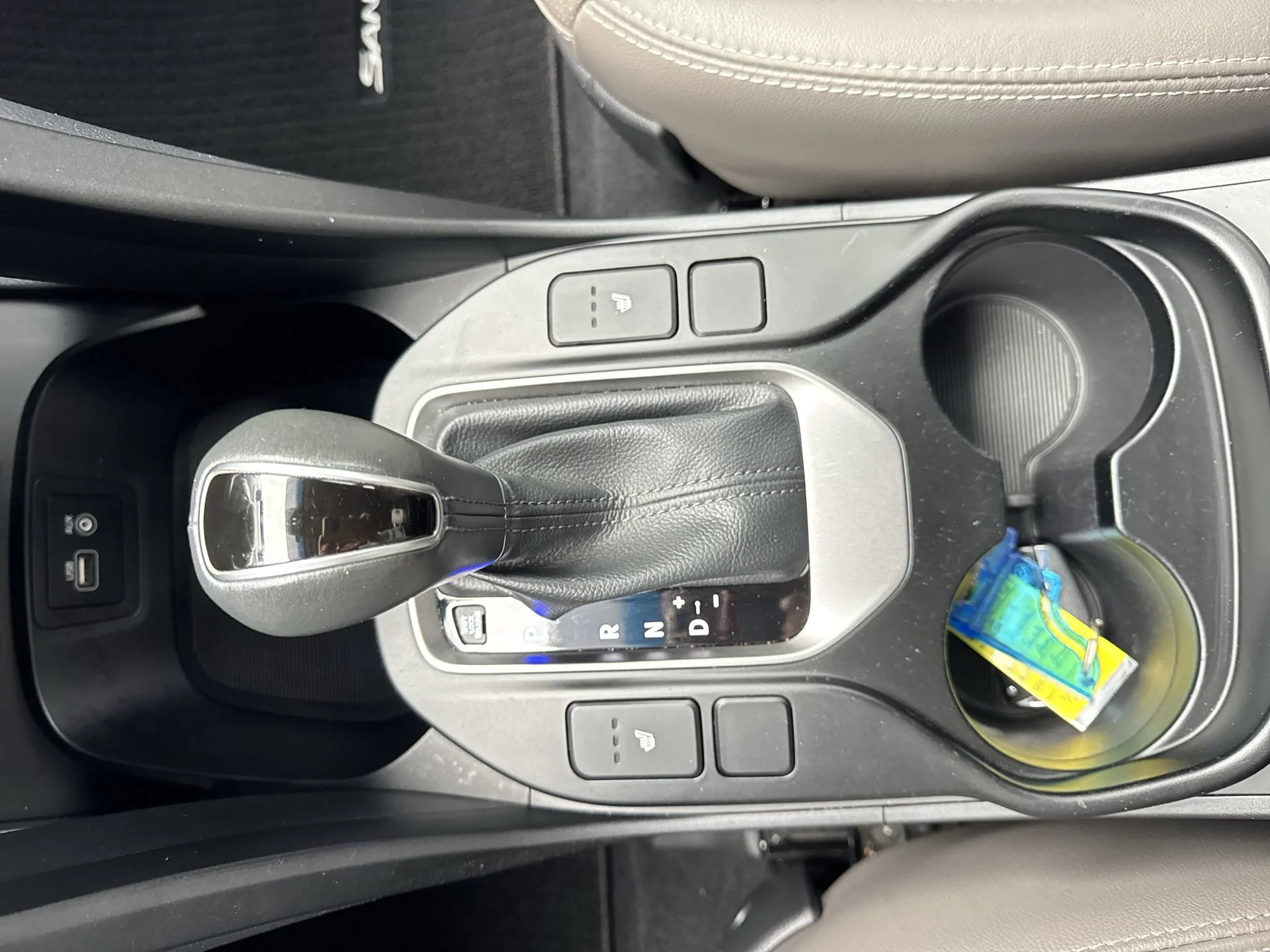 Used 2018 Night Sky Pearl Hyundai SE image 19