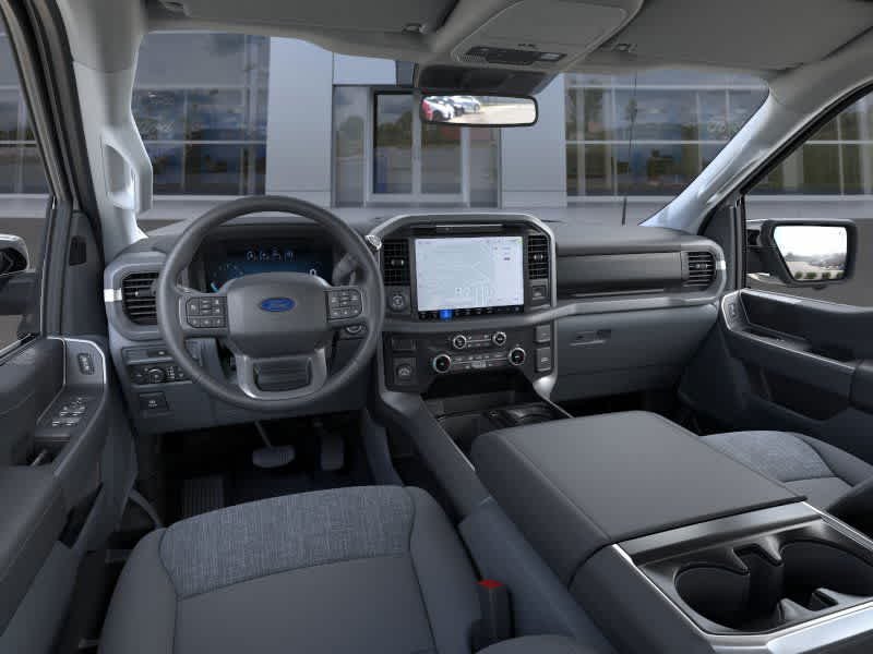 2025 Ford F-150 XLT - Photo 9