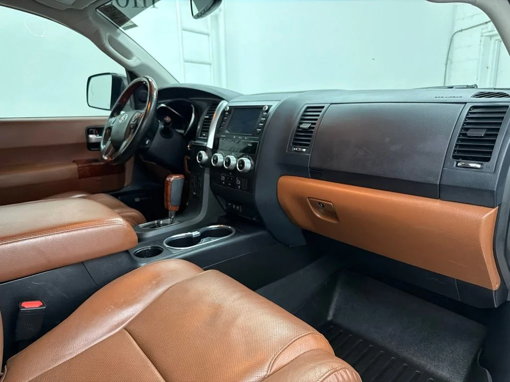 Used 2021 White Toyota Platinum image 34