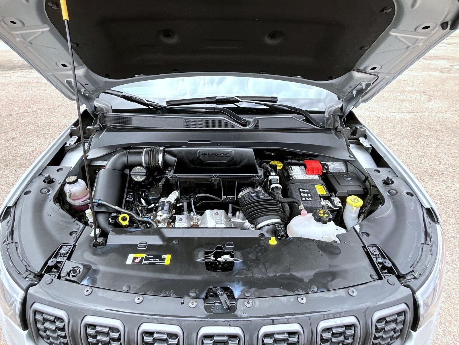Used 2025 Silver Jeep Trailhawk image 24