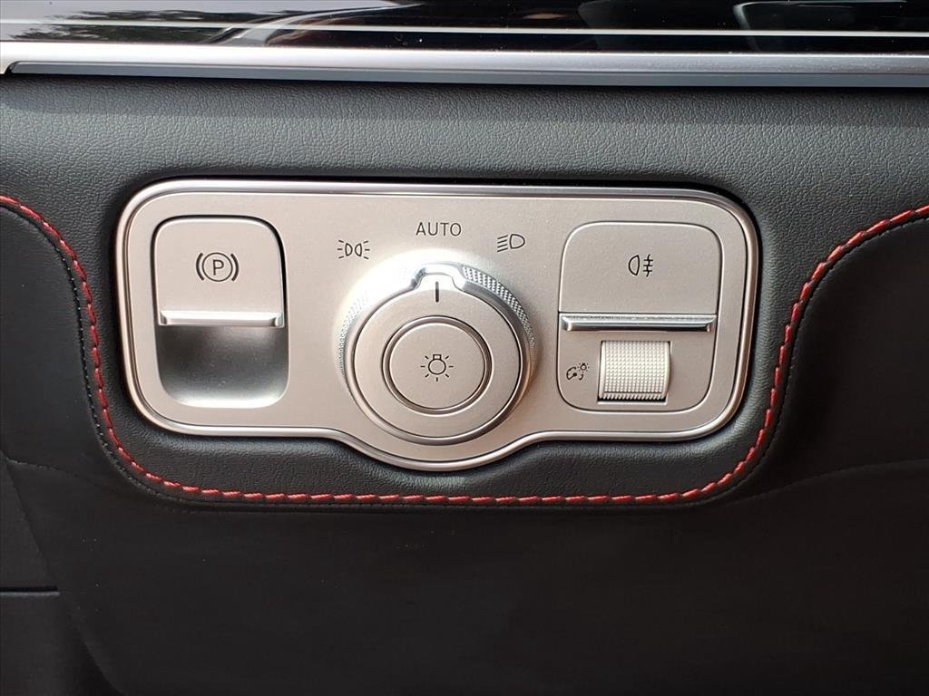 Used 2024 Black Mercedes-Benz AMG® GLE 53 image 17