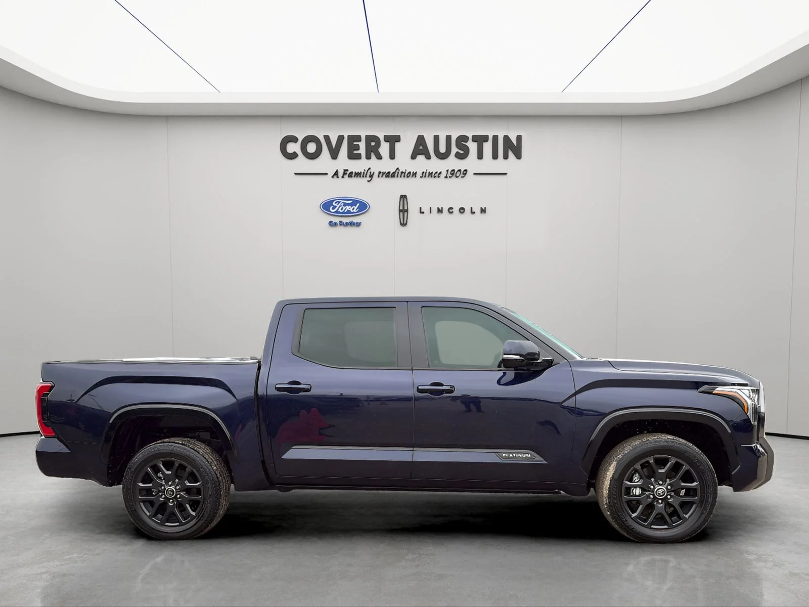 Used 2023 Blue Toyota Platinum image 5