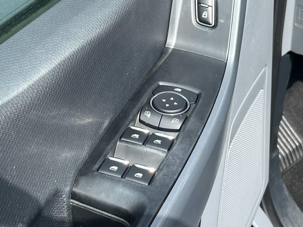 Used 2023 Blue Ford XLT image 21