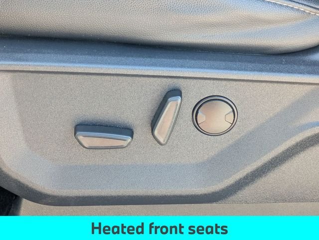 Used 2023  Ford Lariat image 15