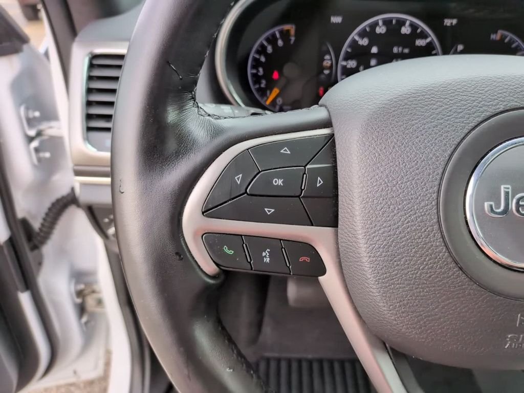 Used 2022 White Jeep Limited image 25