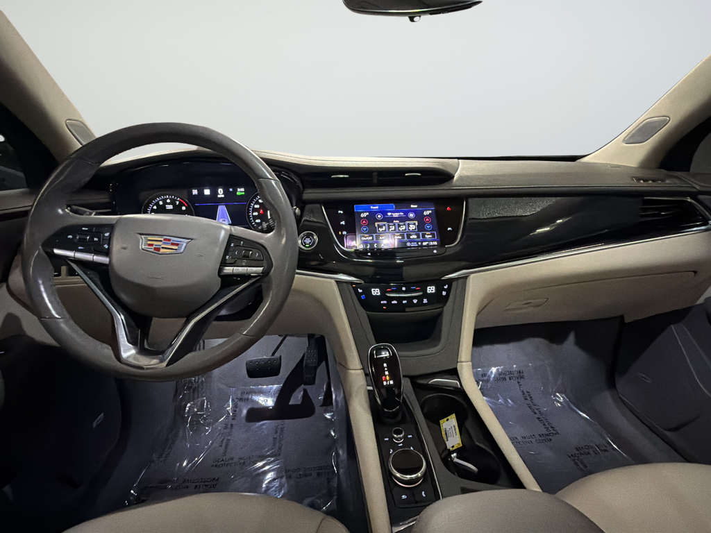 Used 2023 White Cadillac Premium Luxury image 11