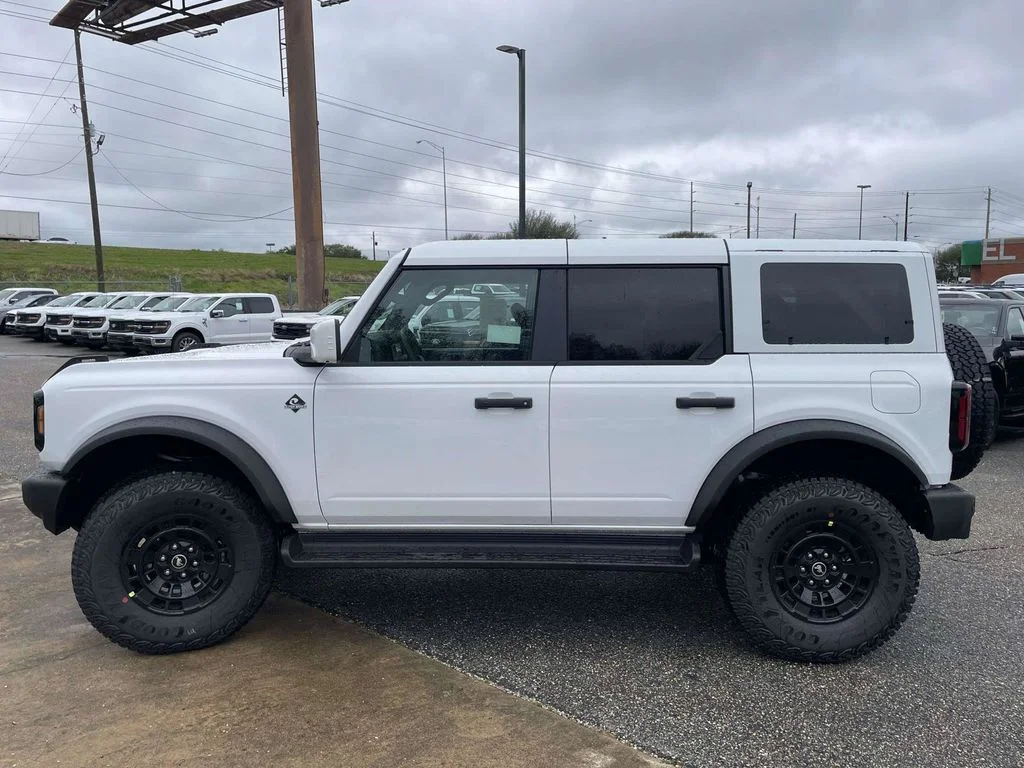 New 2026 White Ford Outer Banks image 6