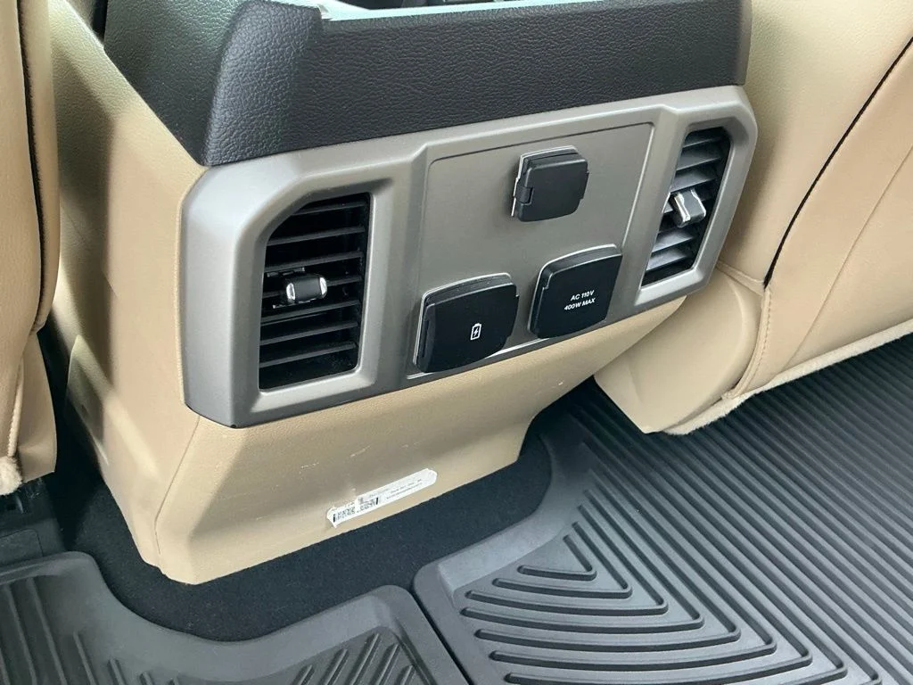 Used 2019 White Ford Lariat image 42