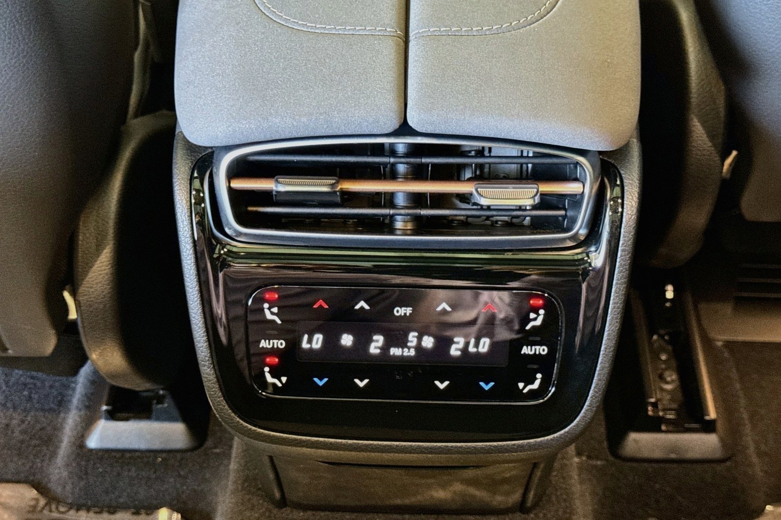 Certified Used 2023 Obsidian Black Metallic Mercedes-Benz EQS 450+ image 24