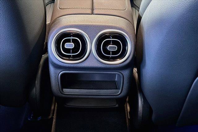 New 2026 Black Mercedes-Benz GLC 300 image 53