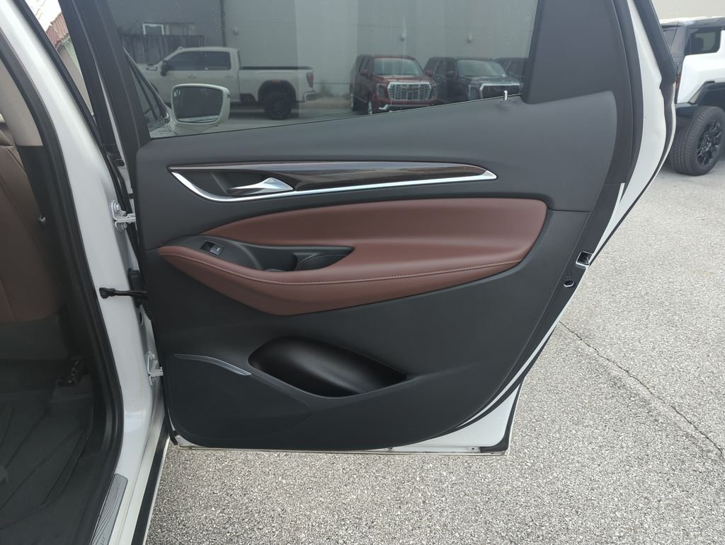 Used 2020 White Buick Avenir image 35