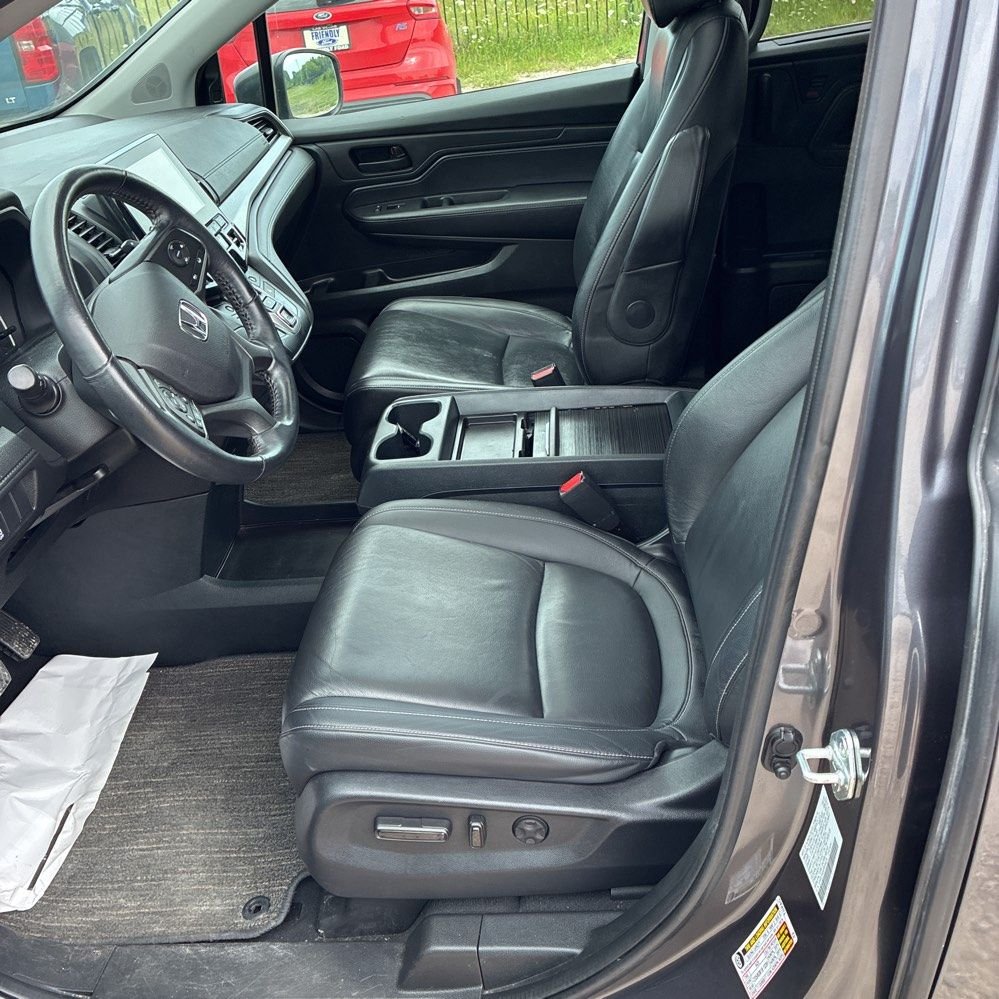 Used 2023 Gray Honda EX-L image 7