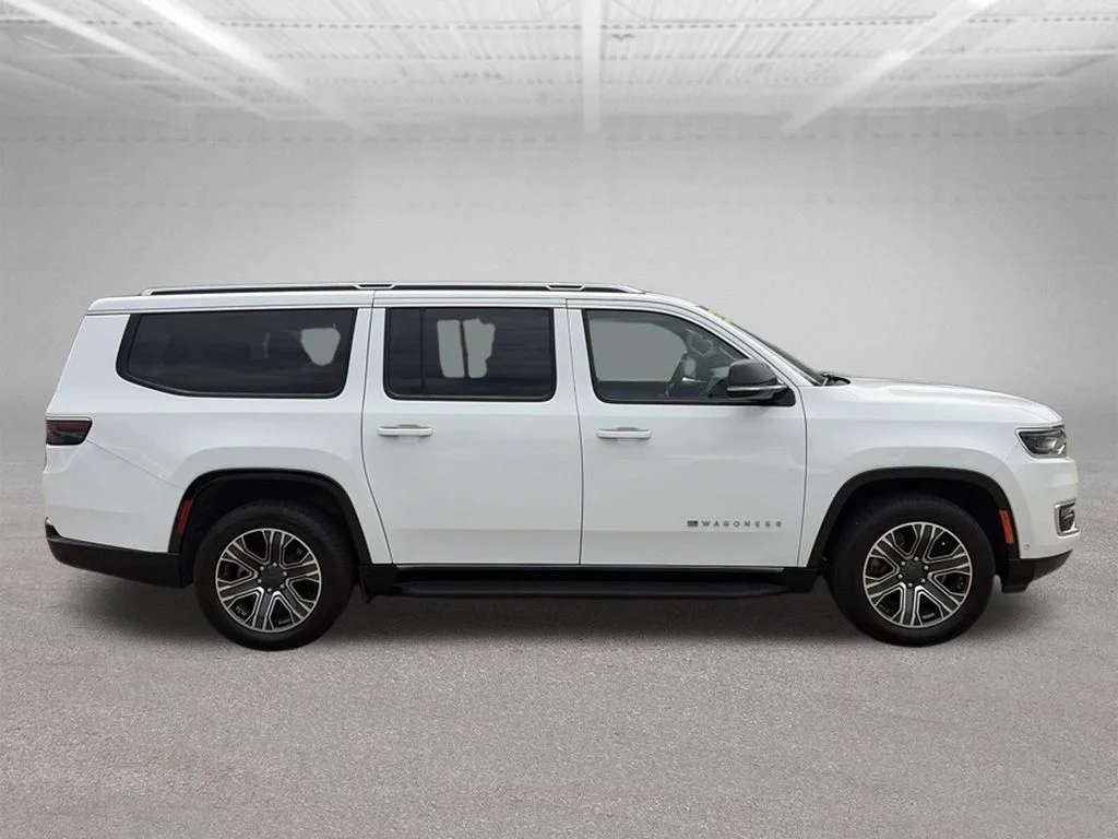 Used 2024 White Jeep Series II image 7