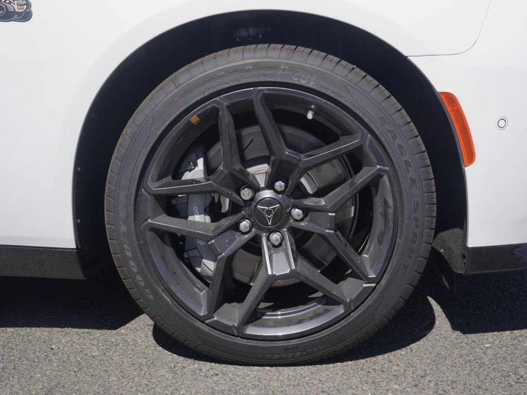 New 2026 White Knuckle Exterior Paint Dodge R/T Scat Pack image 9