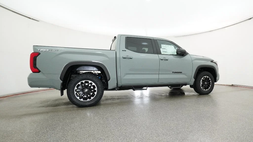 New 2026 Lunar Rock Toyota SR5 image 15