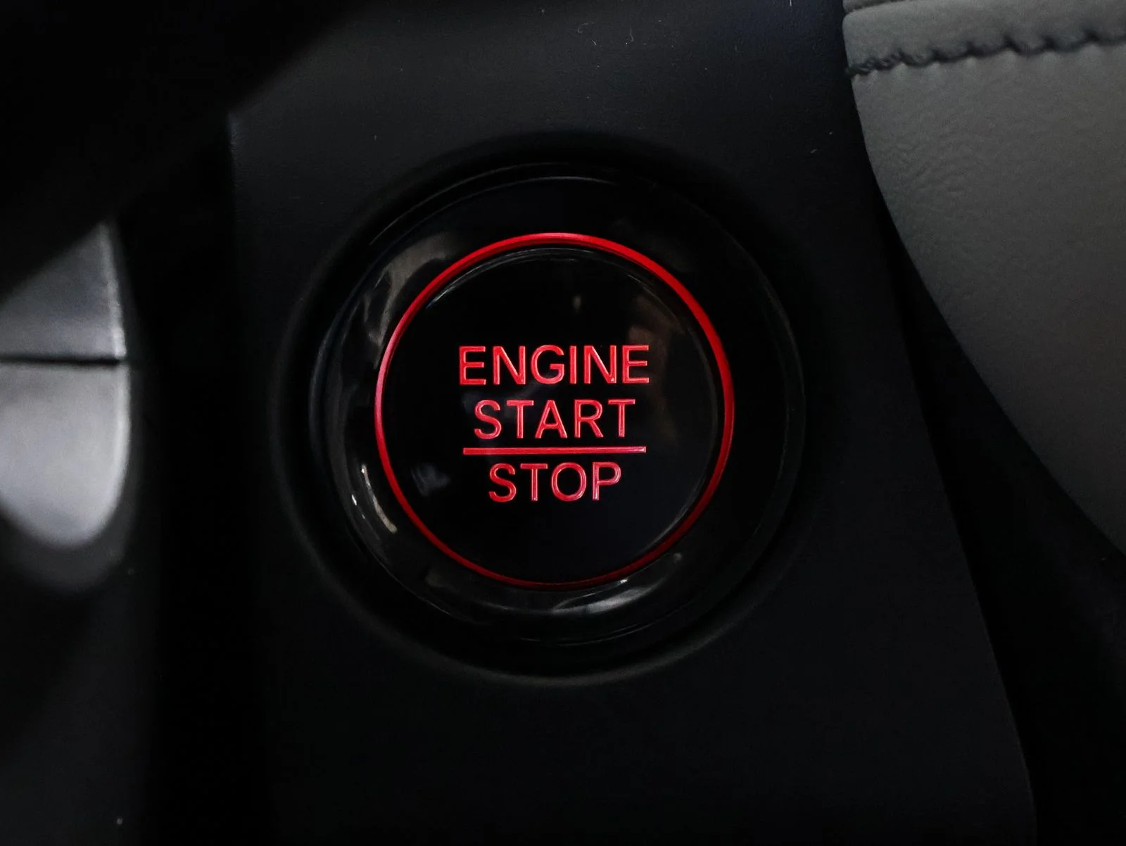 Certified Used 2024 Beige Honda EX-L image 38