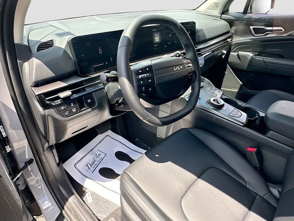New 2026 Wolf Gray Kia EX image 9