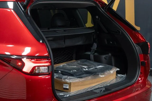 2025 Mitsubishi Outlander Plug-in Hybrid SE - Photo 10