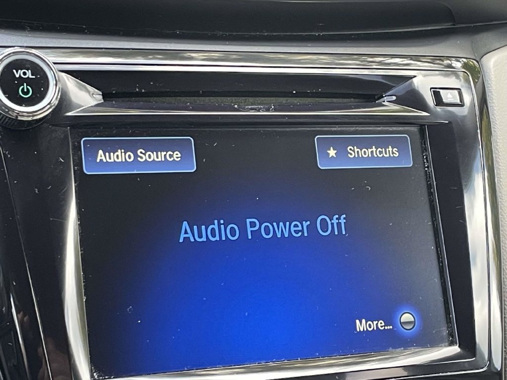 Used 2016 White Honda SE image 32