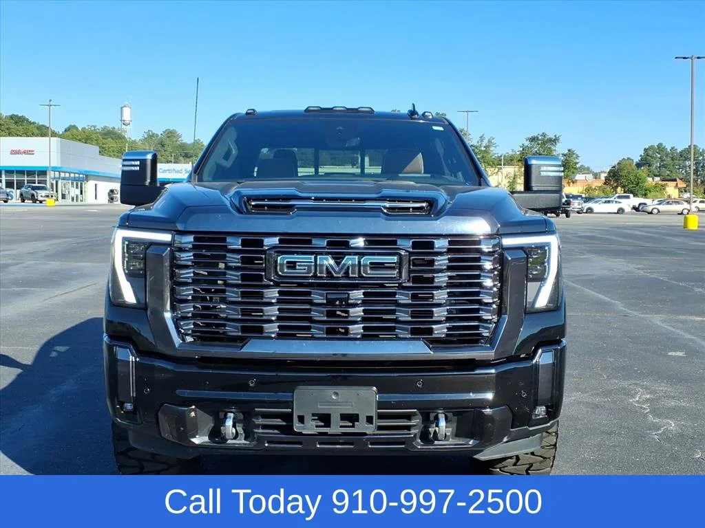 Used 2024 Onyx Black GMC Denali Ultimate image 2
