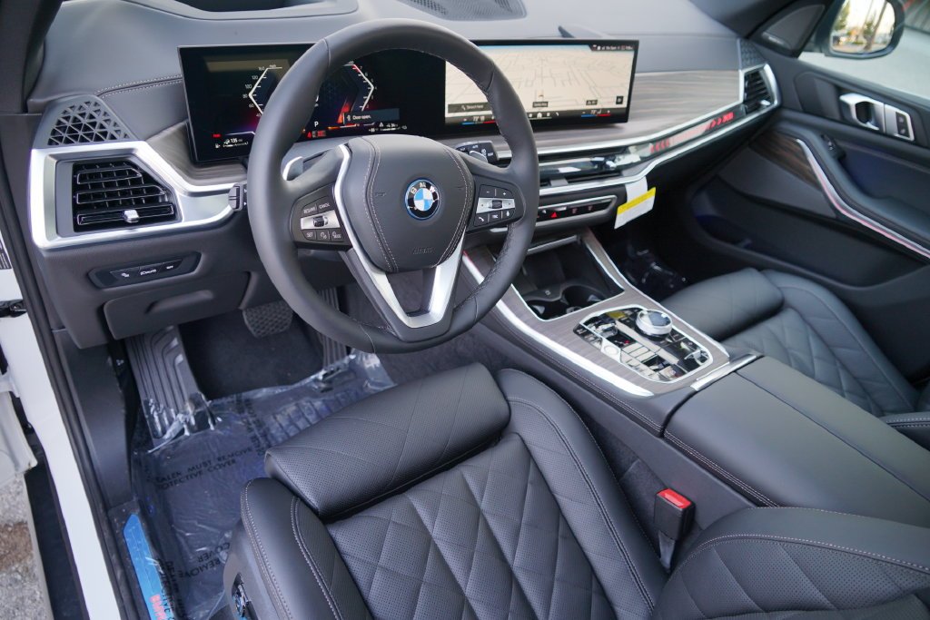 2026 BMW X5 50e - Photo 16